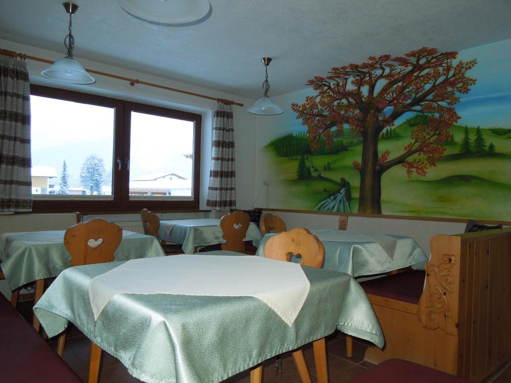 Bed and Breakfast Haus Bergkranz Лермос Екстер'єр фото